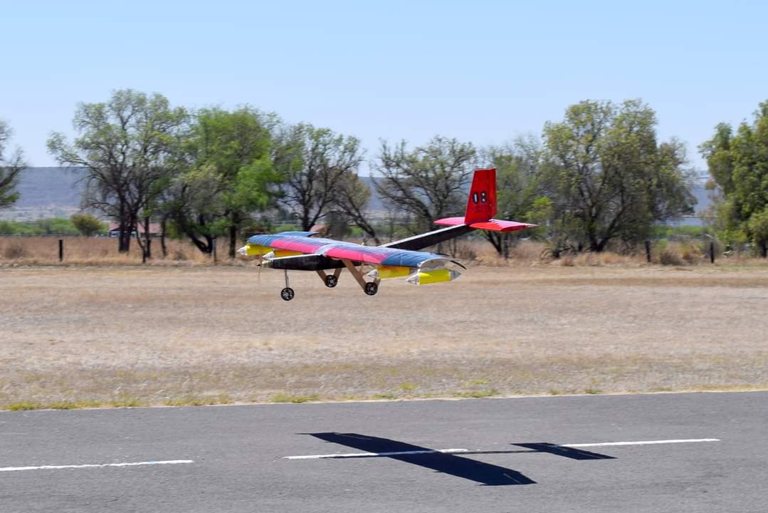 Aeronave Light Box, en su vuelo de prueba.